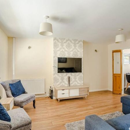Off Road Parking, Smart Tv In Each Room! Swansea Extérieur photo
