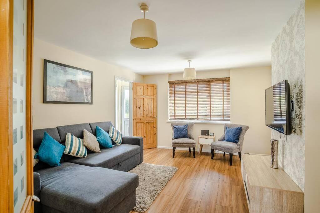 Off Road Parking, Smart Tv In Each Room! Swansea Extérieur photo