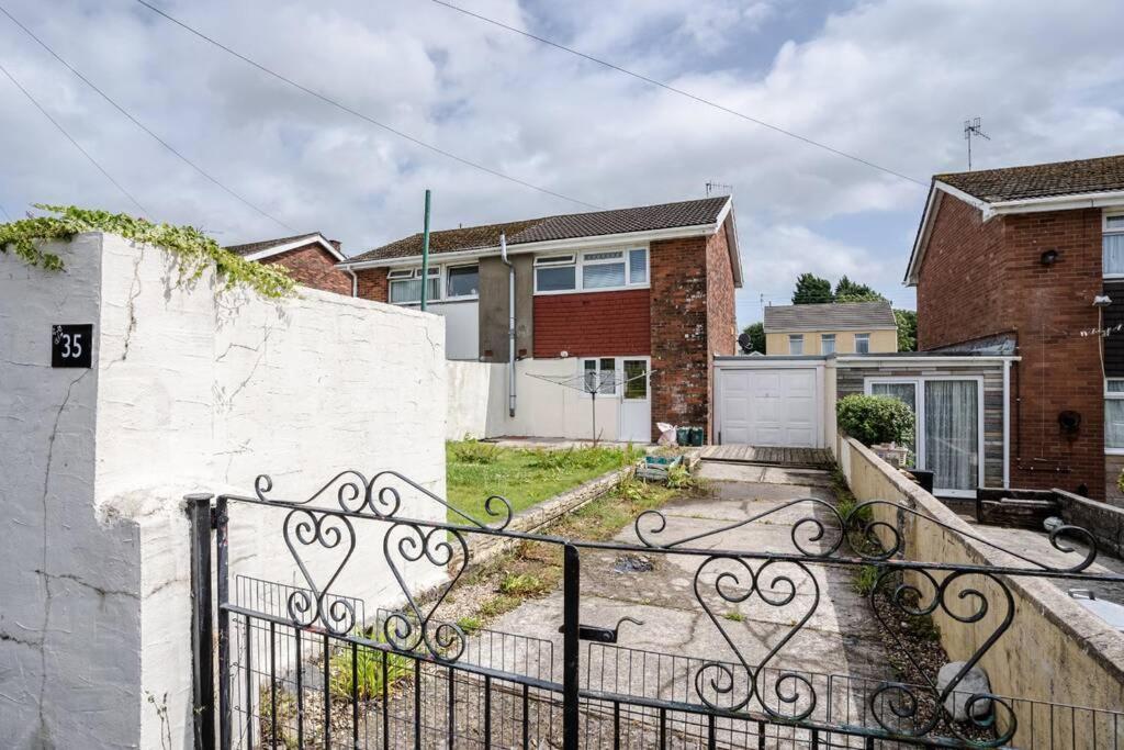 Off Road Parking, Smart Tv In Each Room! Swansea Extérieur photo