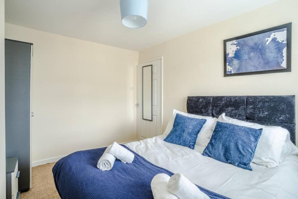 Off Road Parking, Smart Tv In Each Room! Swansea Extérieur photo